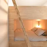 Zwembad Met Frontaal Zeezicht