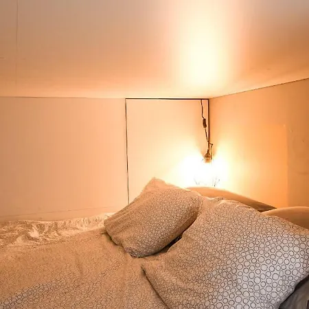 Appartement Zwembad Met Frontaal Zeezicht