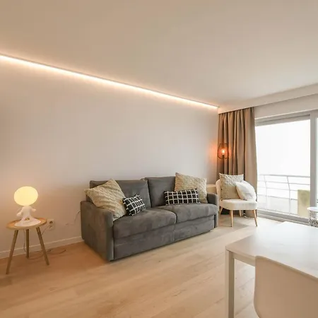 Zwembad Met Frontaal Zeezicht Appartement